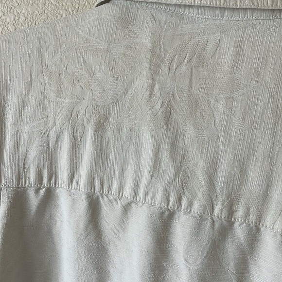 Island Shores 100% Silk Men’s Button Down Shirt L Hawaiian Neutral Cream Casual - Picture 9 of 12